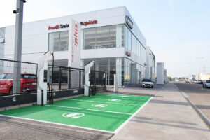 El concesionario Marzá Audi de Castellón ha instalado el primer y único supercargador eléctrico de la provincia.