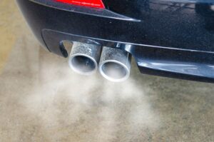 Conducción eficiente: consejos para ahorrar combustible y reducir las emisiones